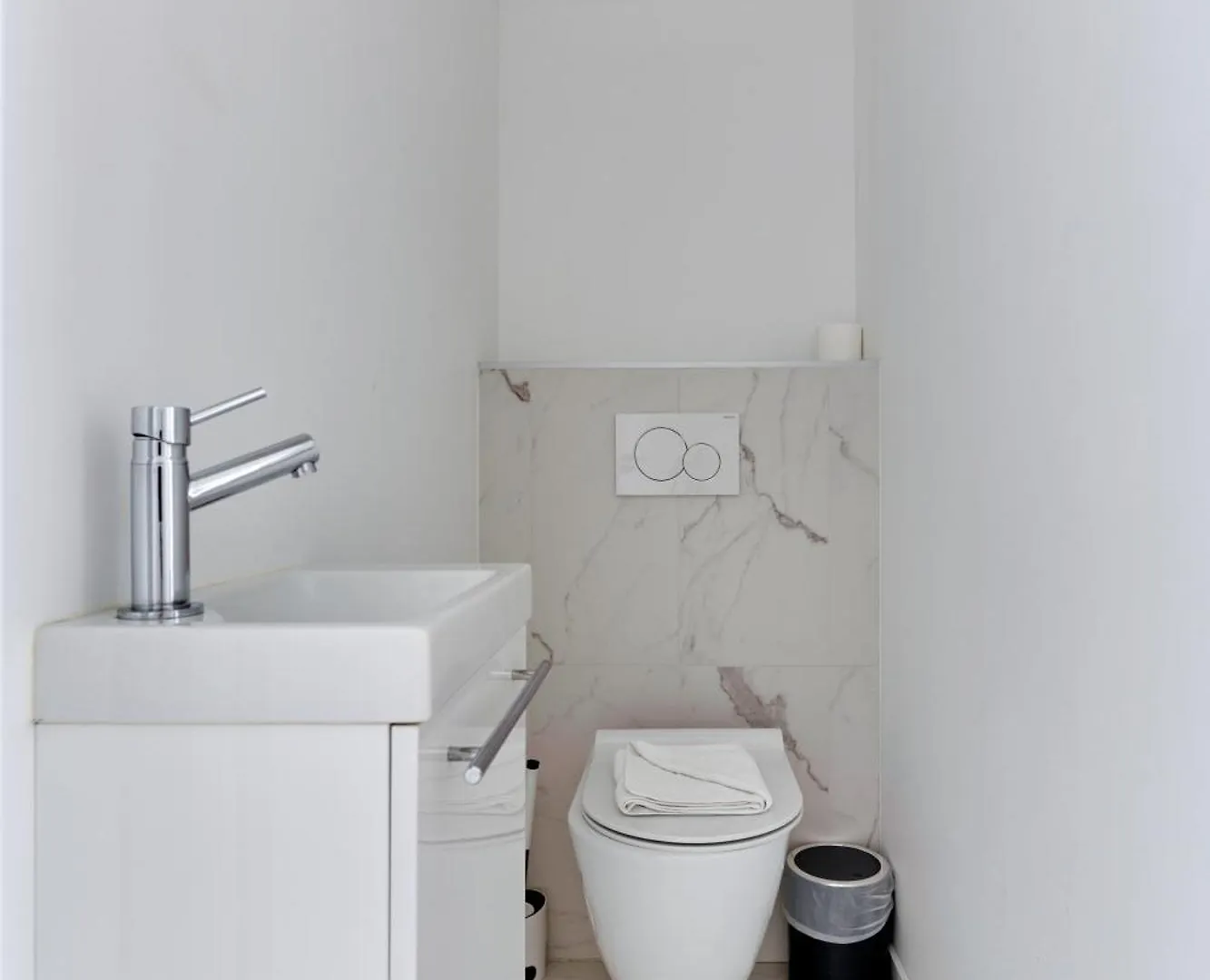 Grand Appartement 4Br - 17Th Arrondissement Paris 0*,  France